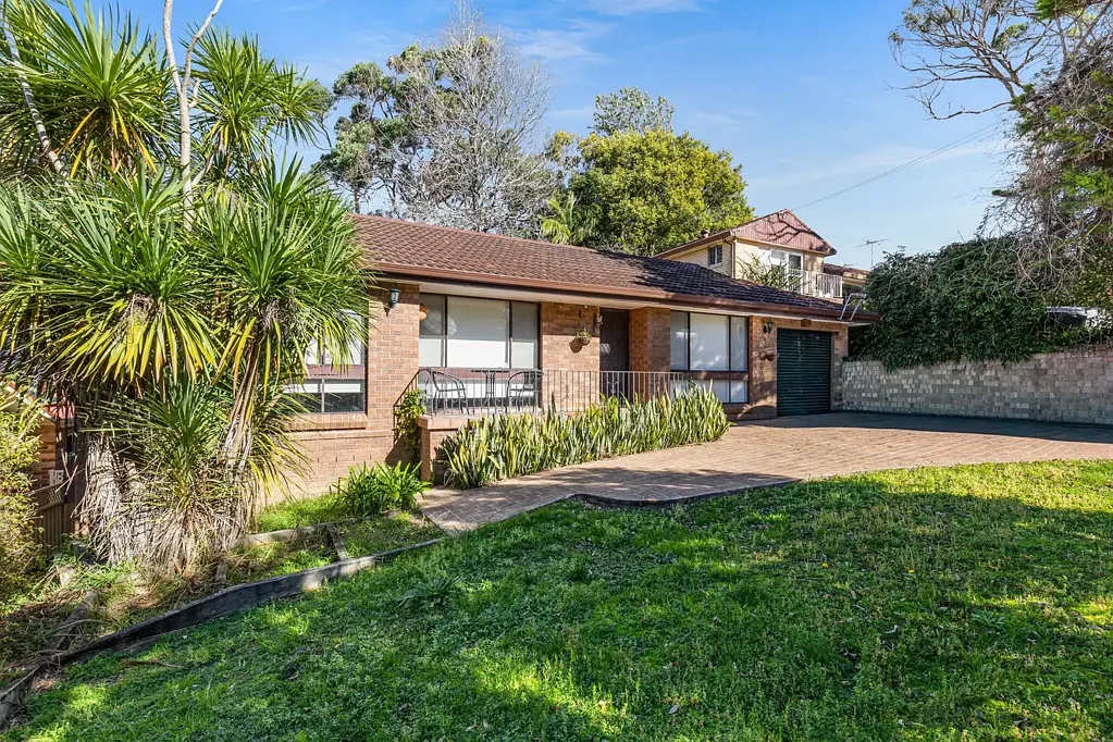 Springwood 3غرفة نوم Single level brick home in a great spot
