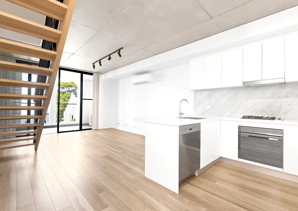 Two Bedroom Apartment In Near New Warehouse Development