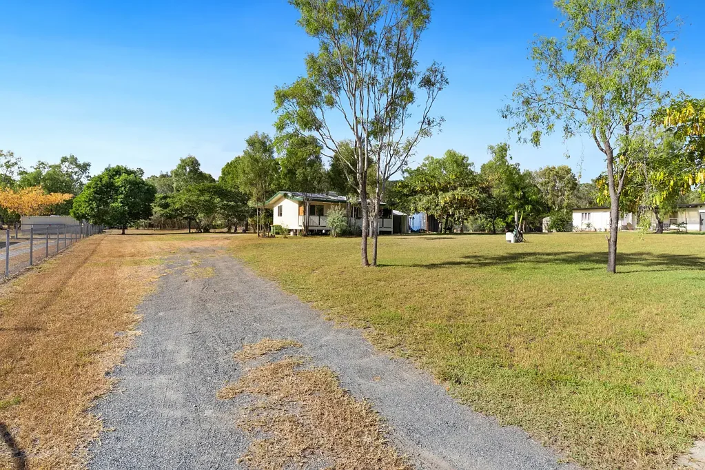 Bouldercombe 2房  Peaceful Acreage Living with Endless Potential