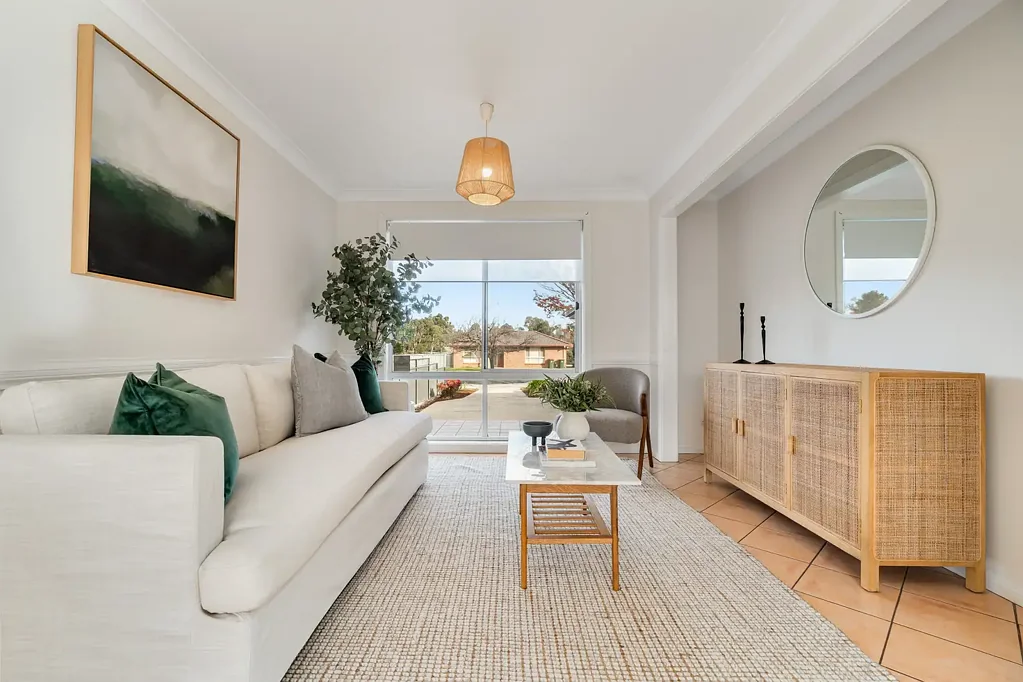 Family Home with Spacious Yard & Modern Comforts
