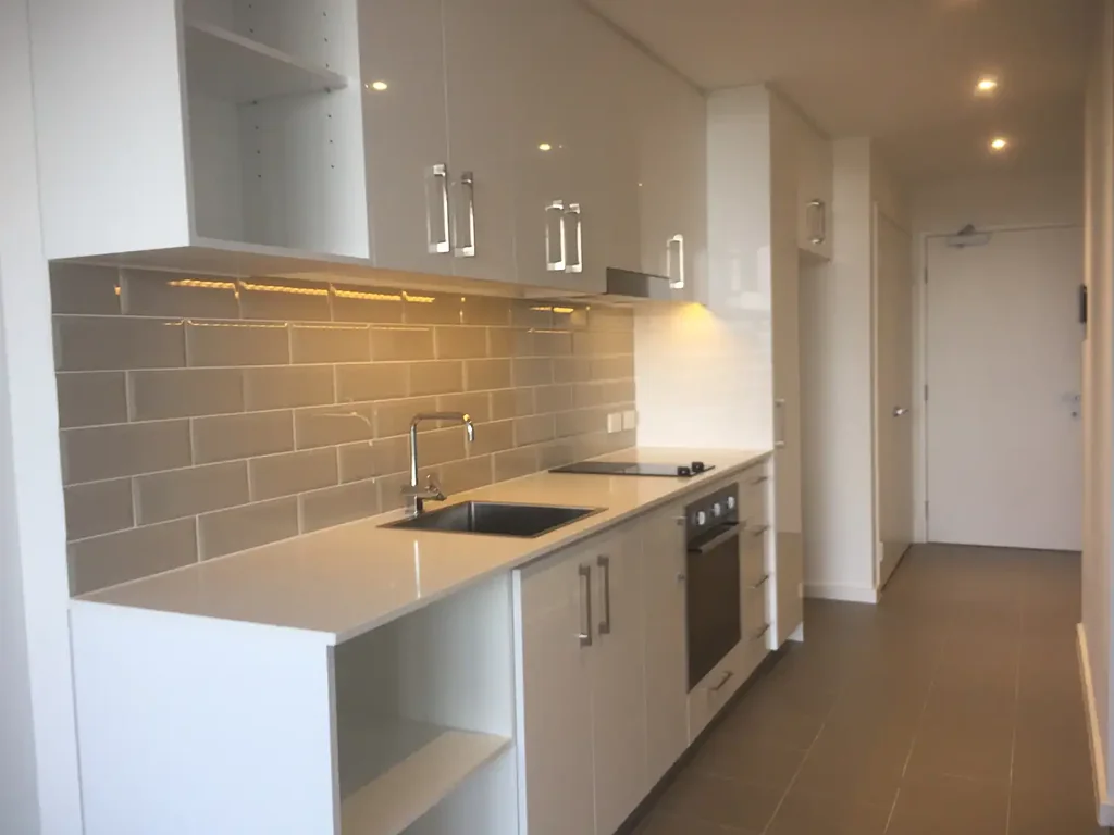 UNFURNISHED ONE BEDROOM APARTMENT