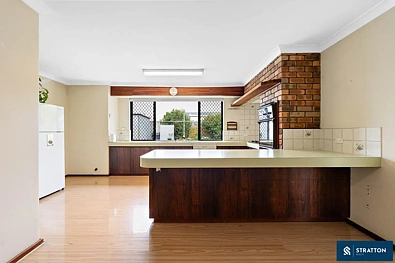 6 Julia Place, Willetton, WA 6155, 4房, 2浴, House