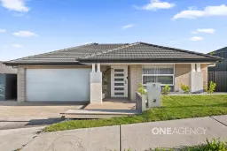 13 Stud Close, Calderwood