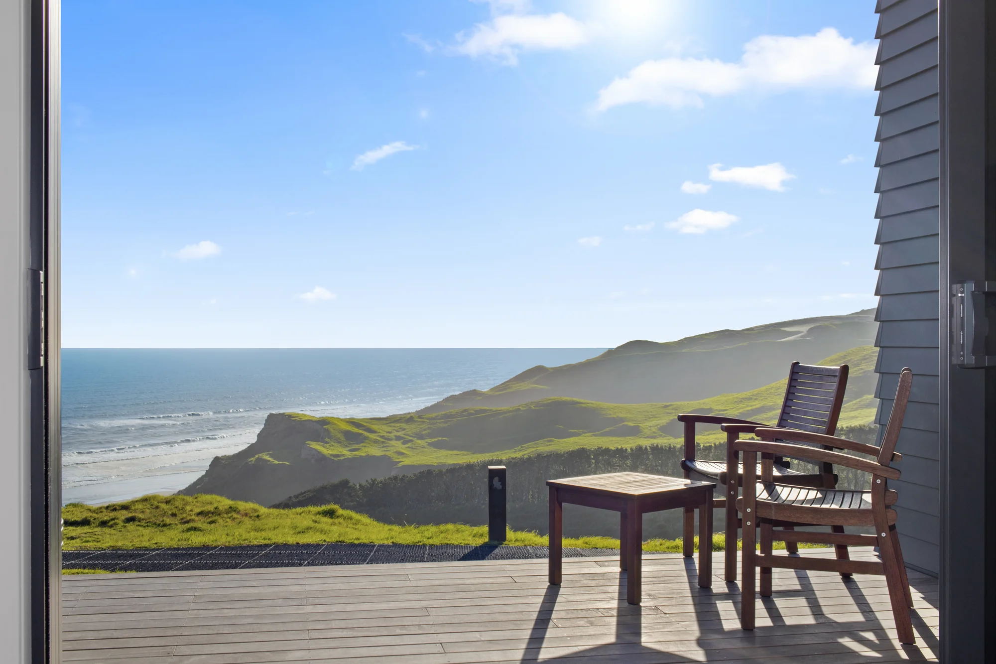 Waiuku 2Zimmer Your front-row seat to the Tasman Sea