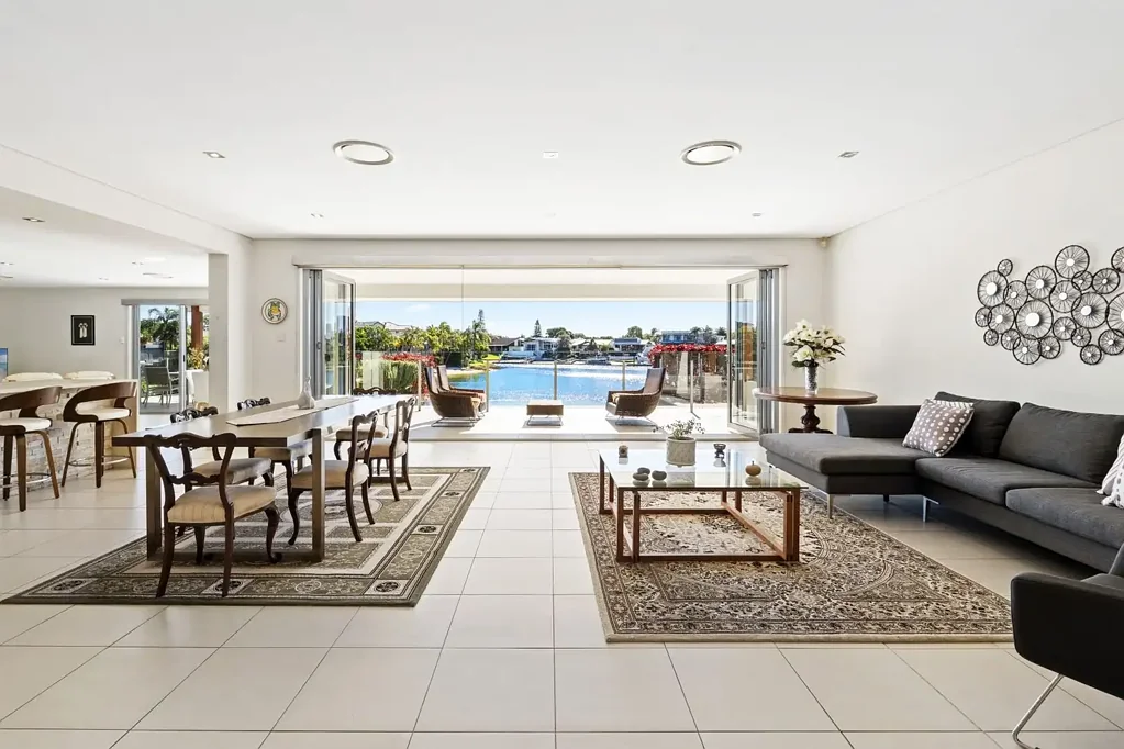 67 Hooker Boulevard, Broadbeach Waters, QLD 4218