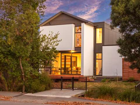 Merivale 3房  Townhouse Living with Space