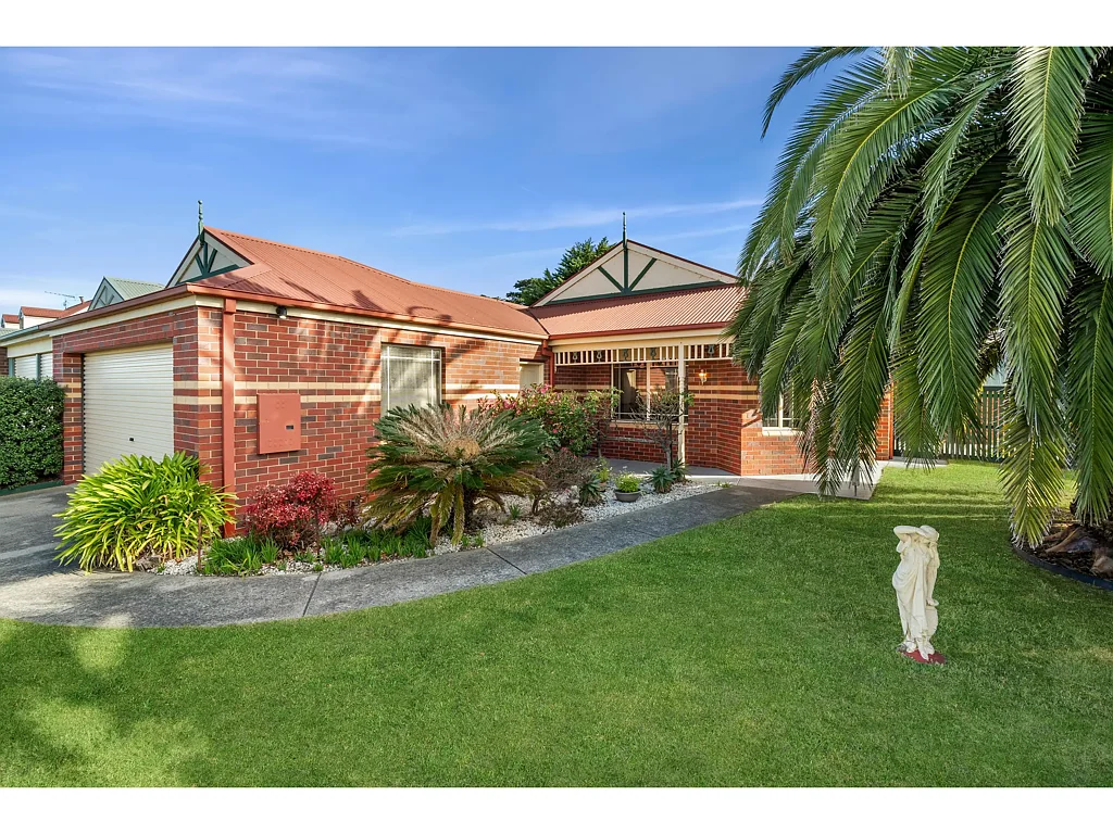 8 Mayfield Crescent, St Albans Park, VIC 3219