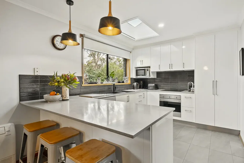 Sandford 5Zimmer Private 5-Acre Lifestyle Retreat