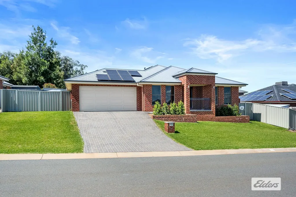 10 Friarbird Way, Thurgoona, NSW 2640