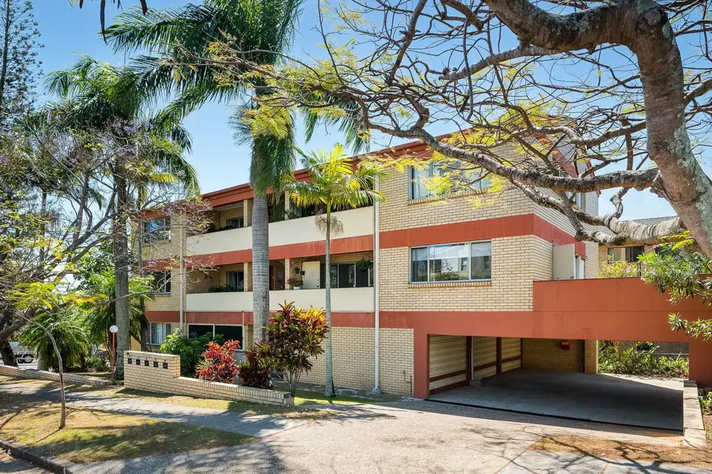 Clayfield 2Zimmer Light-filled Top Floor Apartment