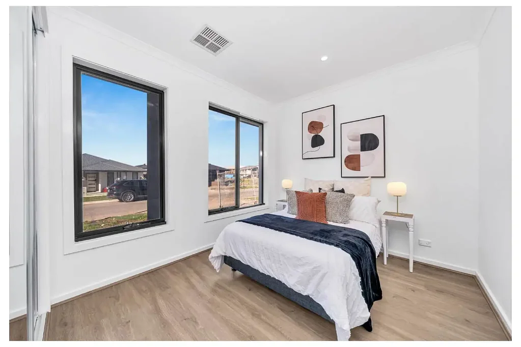 Tarneit 4Moenga Beautiful near new property walkable to the school !