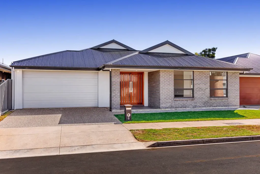 Andrews Farm 4Kwarto Modern Family Living with 15 m Frontage – First-Home Buyer Benefits May Apply!