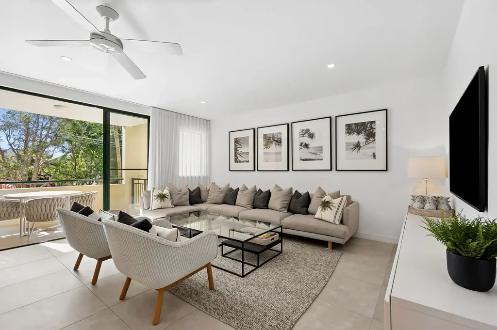 Noosaville 2 Bedroom Contemporary Apartment in Boutique Riverside Complex