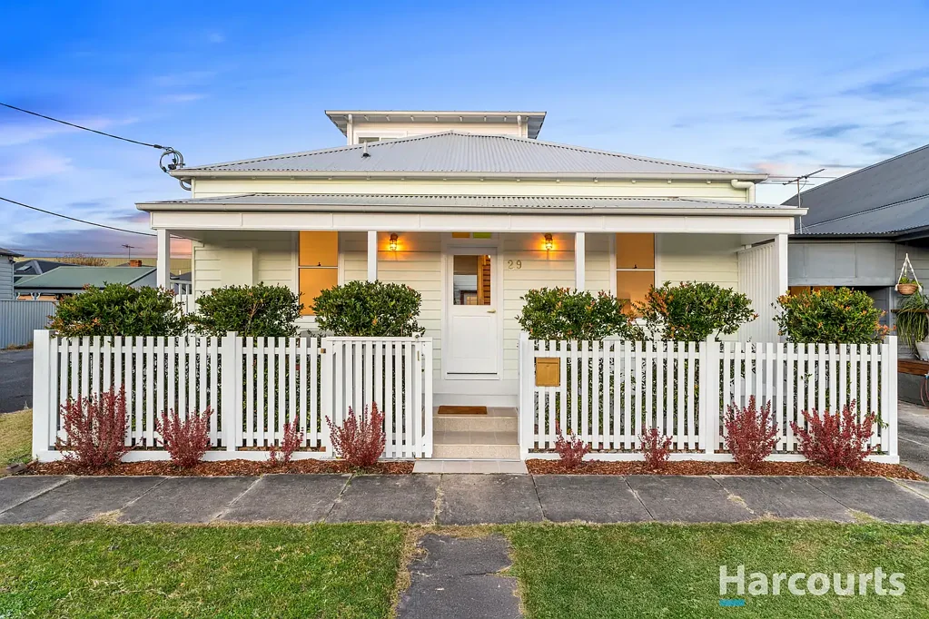 29 Smith Street, Mayfield East, NSW 2304