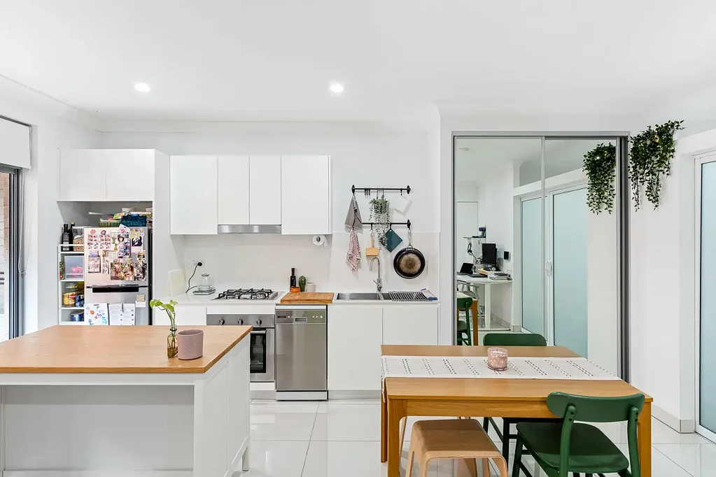 14/9-11 Henderson Road, Alexandria, NSW 2015