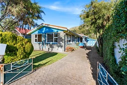 30 Whitfield Street, Sumner