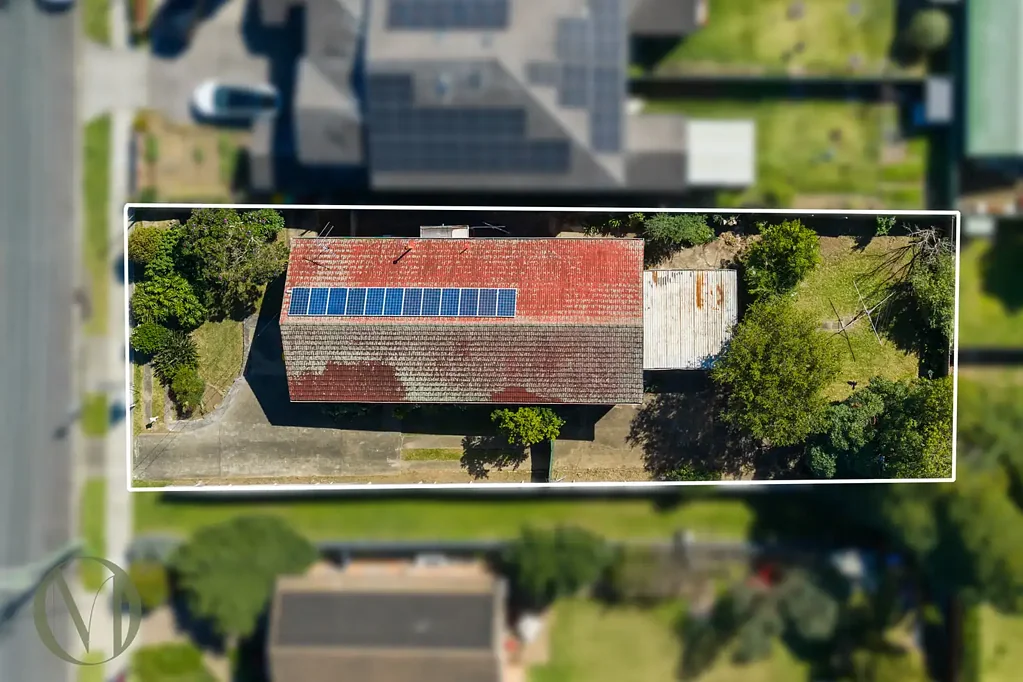Dundas 3房 首次上市 | 696 平方米，具备 Duplex 潜力 First Time Offered | 696sqm with Duplex Potential