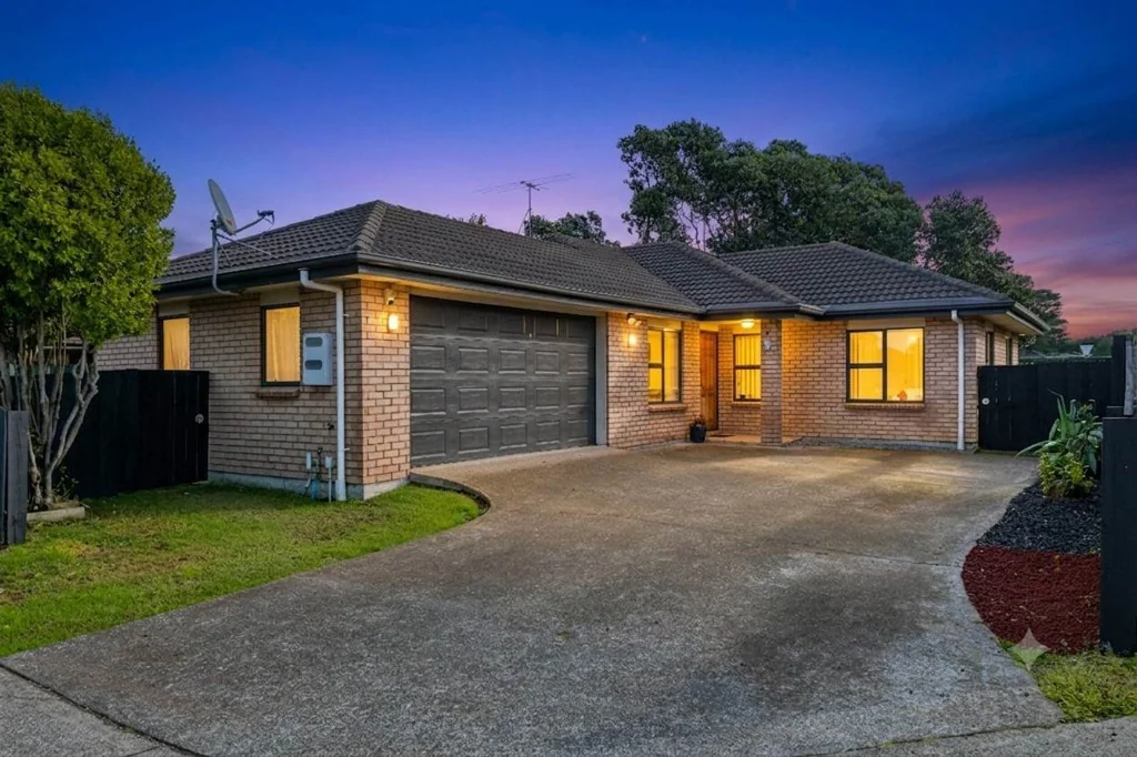 Mangere Bridge 5Kwarto Convenient, Sunny, Single Level Brick & Tile