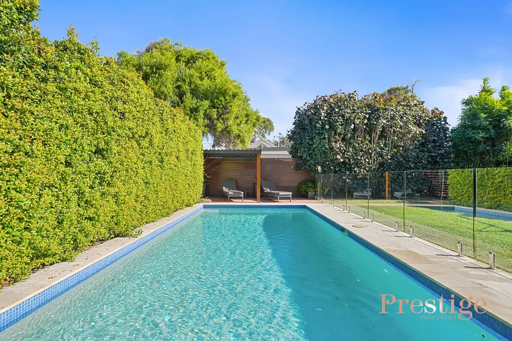 North Avoca 5Phòng ngủ Effortless Family Living, Footsteps to North Avoca Beach