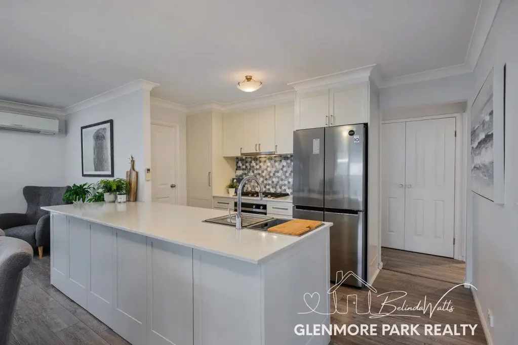 Glenmore Park 5 Slaapkamer Designed for Modern Family Living | Space, Style & Exceptional Versatility