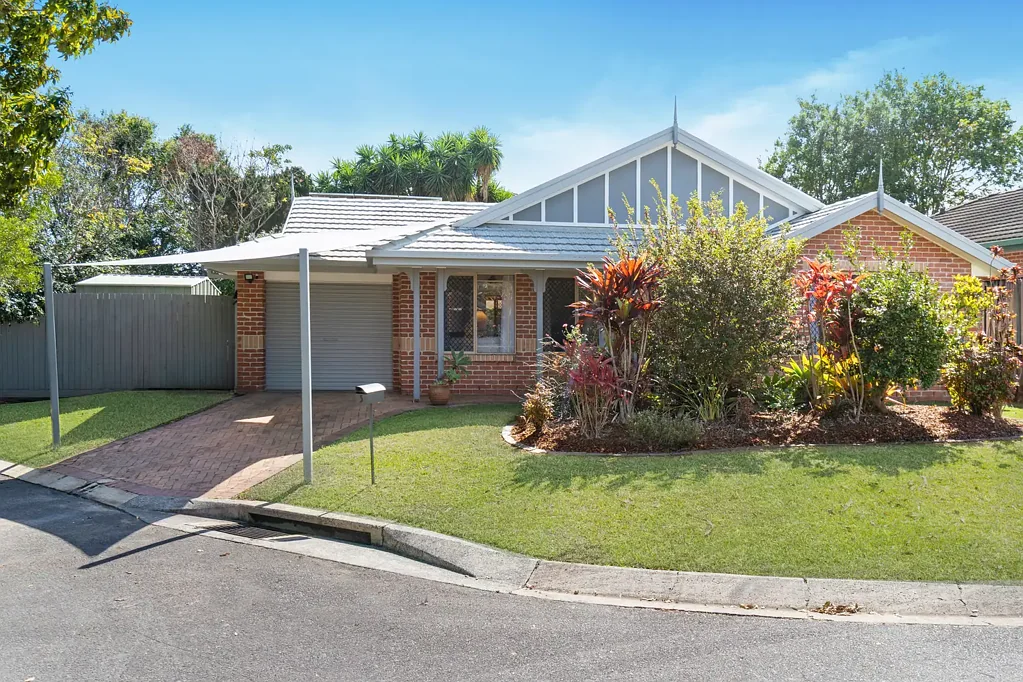 Nerang 3 Bedroom Fresh & Bright, Move-In Ready Living