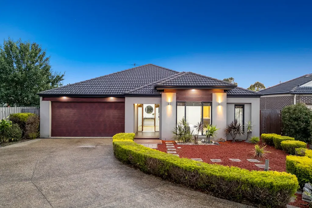 8 Matilda Court, Lynbrook, VIC 3975