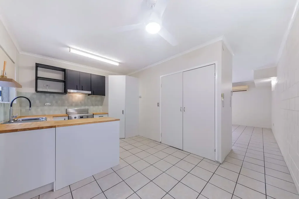 Freshly Updated 2-Bedroom Unit with Pool Access