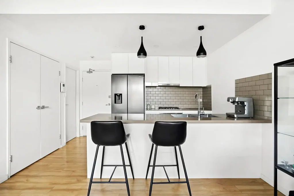 Ashfield 1 Bedroom Smart and Ultra-modern Executive Style