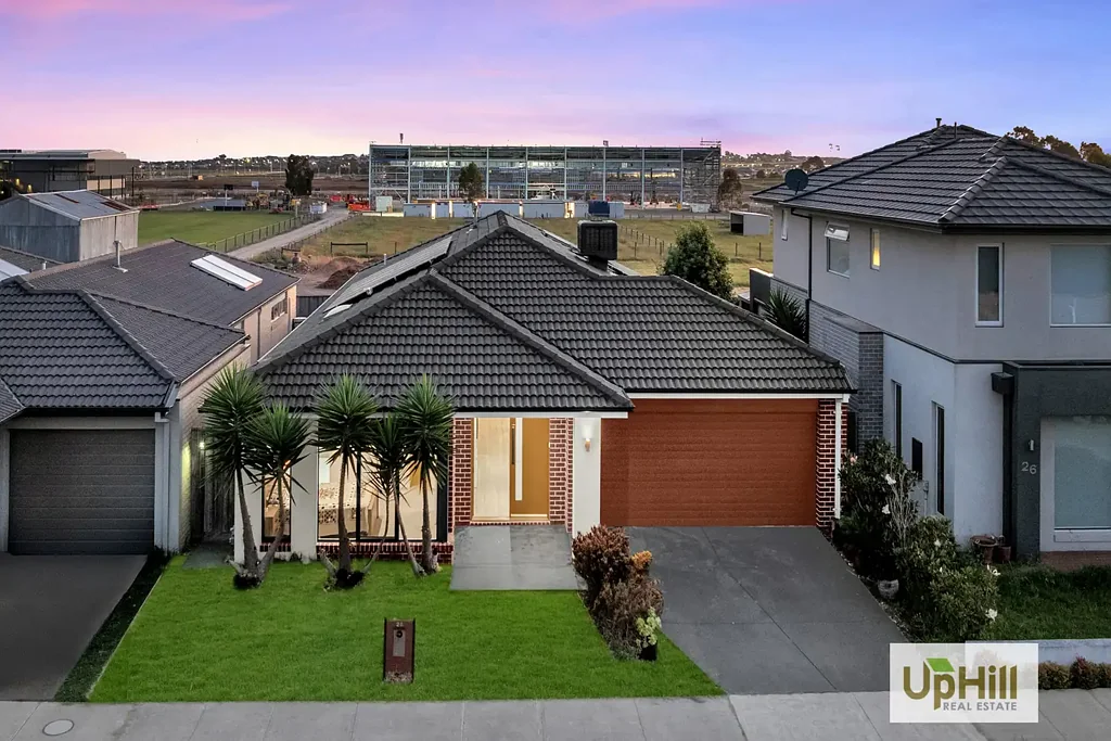 28 Jackwood Drive, Clyde North, VIC 3978