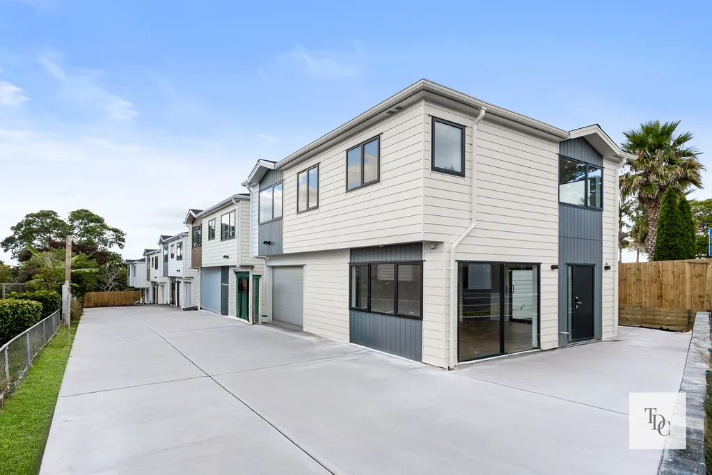 Manurewa 3 Slaapkamer BRAND NEW - STANDALONE HOMES