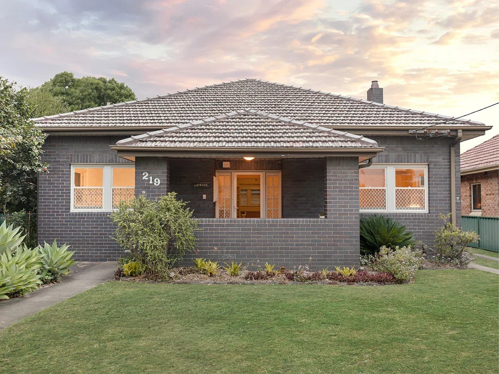 Hamilton South 3ห้องนอน Timeless Charm in Sought-After Hamilton South