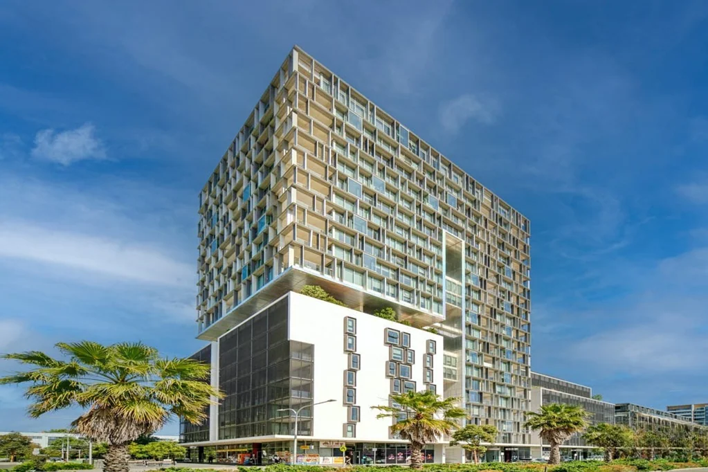 Fully Furnished - Contemporary Urban Living with Rooftop Oasis in the Heart of Waterloo!