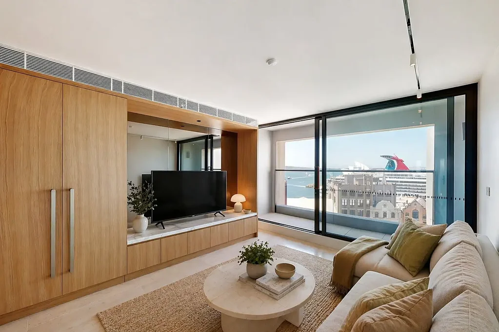 Sirius - Near New Three Bedroom + Media Room with Two Carspaces