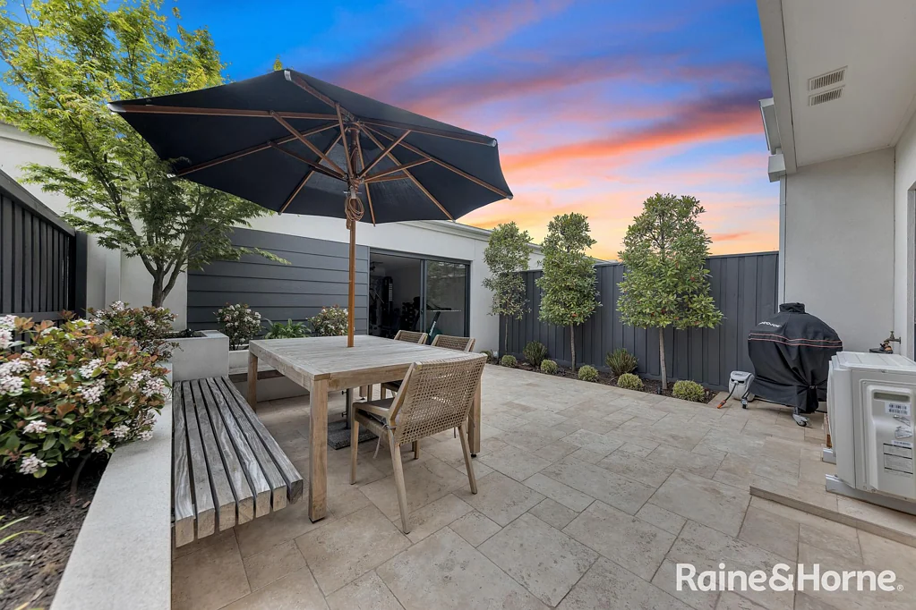 36 Beehive Drive, Williams Landing, VIC 3027