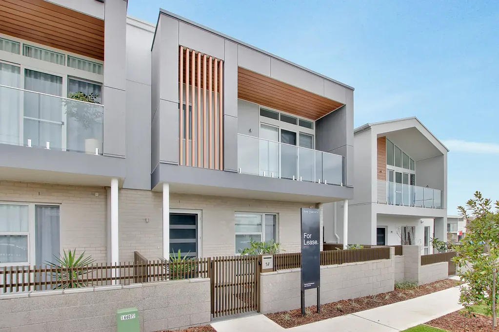 Brand New Luxury Living in Shell Cove