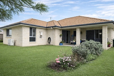 Caboolture 4Habitaciones Immaculate Home - 669m2 Block - Next To Parkland