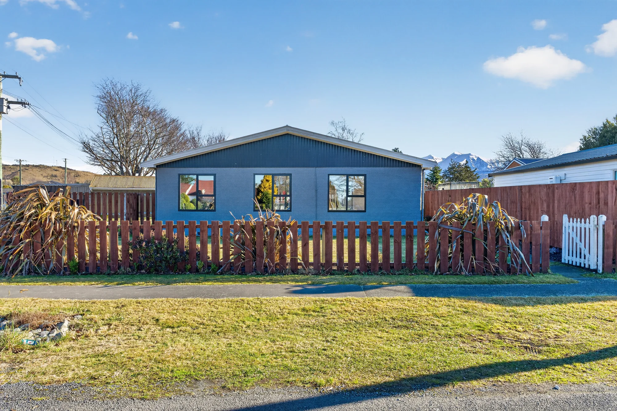 Springfield 3कमरा Practical living with plenty of potential