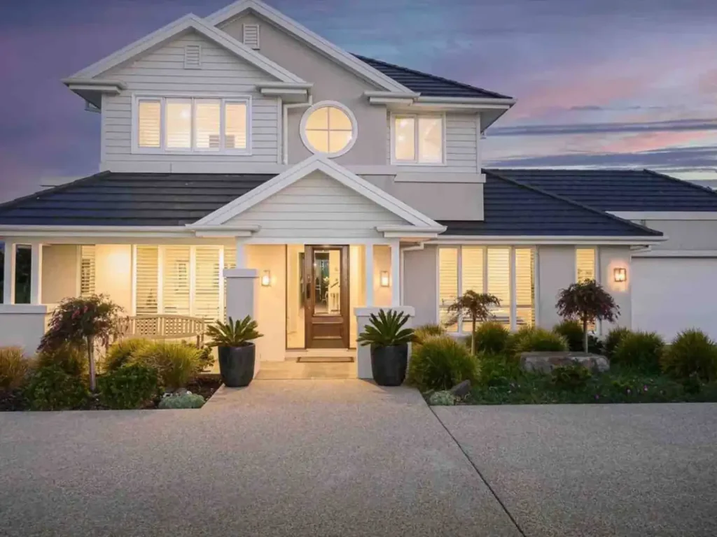 Yanakie 5房  SEA CHANGE OPPORTUNITY OF A LIFETIME! 
EDGE OF WILSON’S PROMONTORY NATIONAL PARK -  METRES TO THE BEACH!