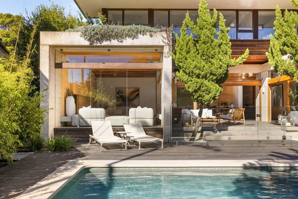 Vaucluse 4房 占地约 1,000 平方米朝北土地上的建筑杰作 Architectural Brilliance on approx. 1,000sqm North-Facing Land