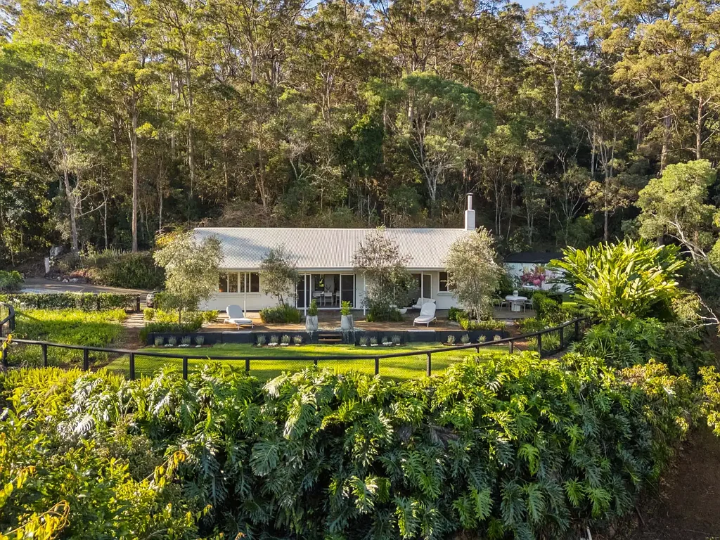 Brookfield 3ਬੈੱਡਰੂਮ Ten Acres. One Extraordinary Outlook. Not Another Home in Sight.