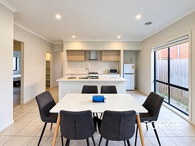 Kitchen - 34 Grattan Street, Clyde, VIC 3978