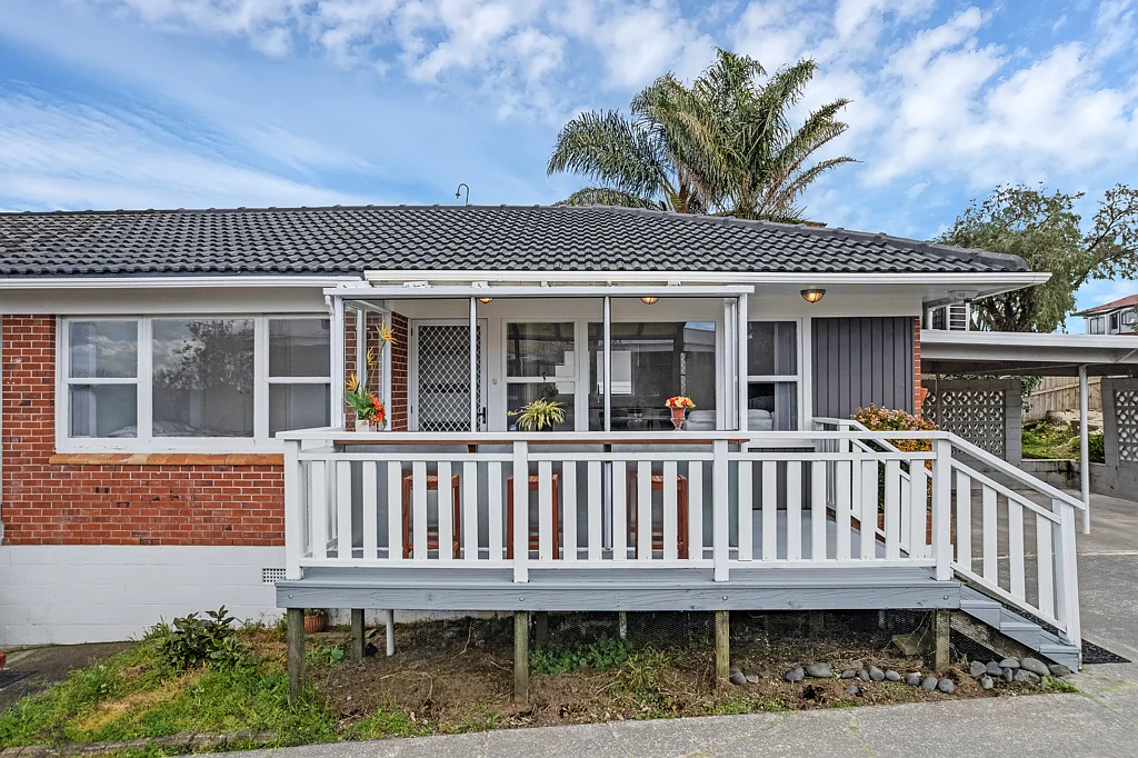 Pakuranga 2Phòng ngủ Fully Renovated Brick & Tile Beauty
