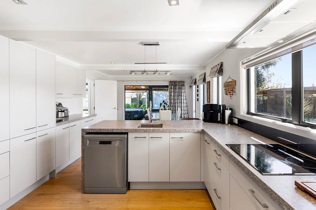 Pahurehure 4Habitaciones Motivated Vendors Want This Sold – Don't Delay!