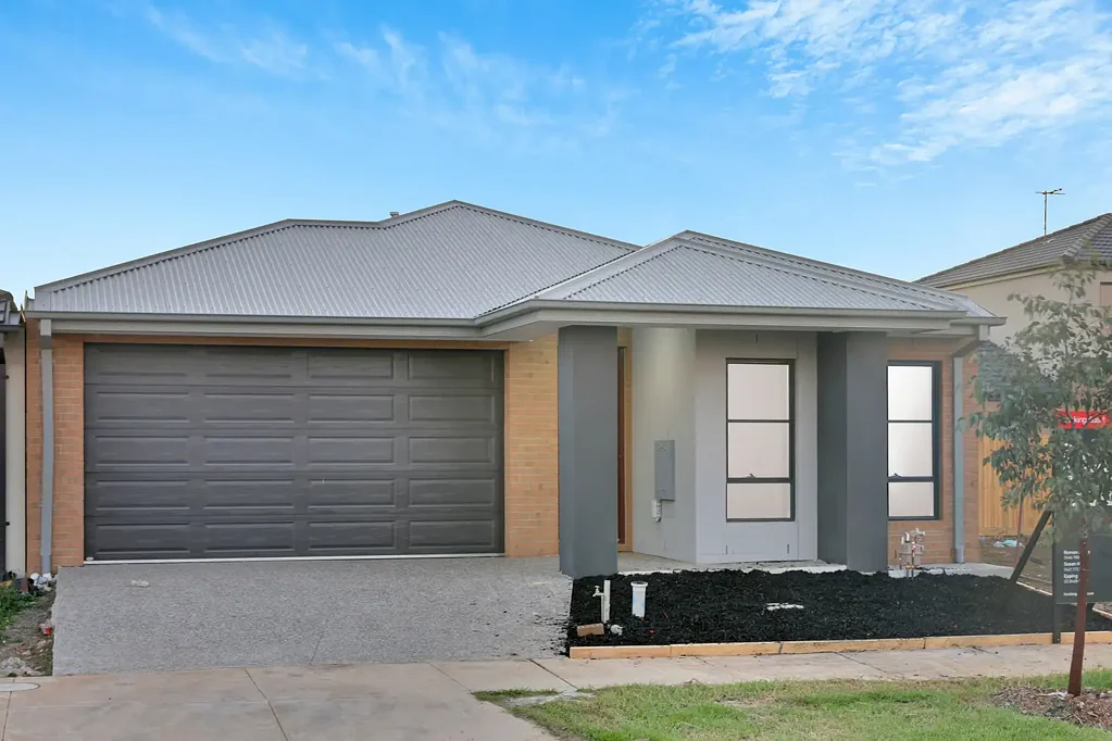 For Lease: Stylish Family Home at 4 Brahman Street, Deanside - $575/week