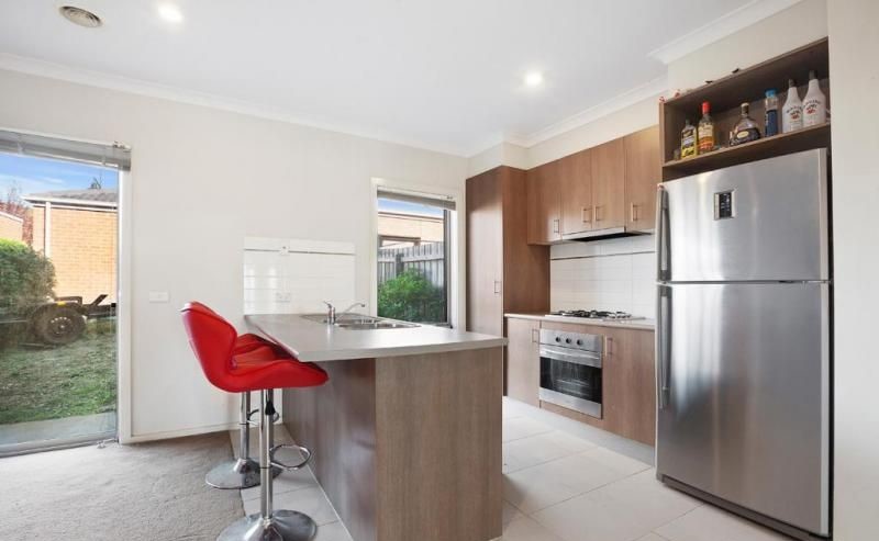 5 NEWLAND WALK, MERNDA VIC 3754, 0 Kuwarto, 0 Banyo, Townhouse