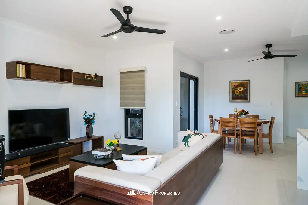 Stretton 3બેડરૂમ Vogue Living - Prestige Address