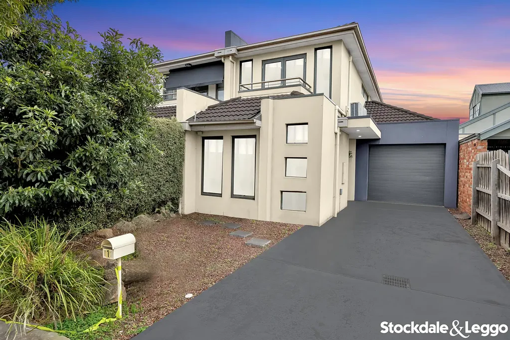 Newport 3 Bedroom Contemporary Living in a Prime Location!