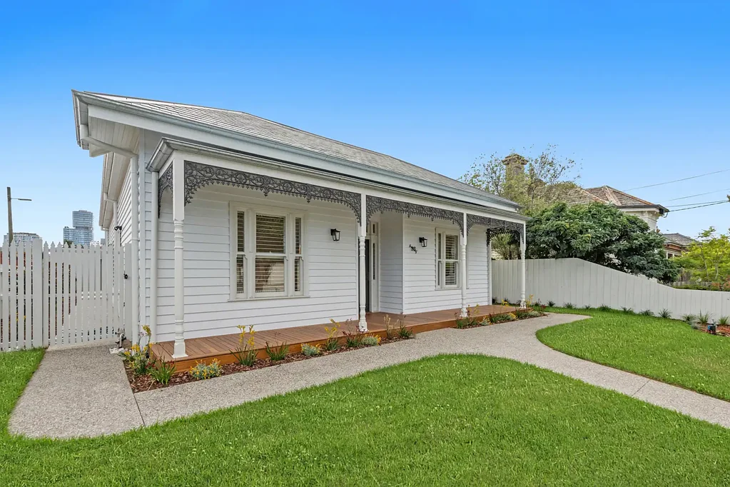 Moonee Ponds 4कमरा Architectural Family Excellence With Poolside Entertaining