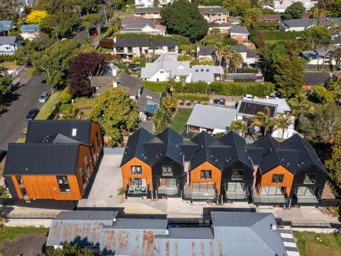 Mount Eden 3房  Urgent Sale! Luxury Living Awaits - Action Today!