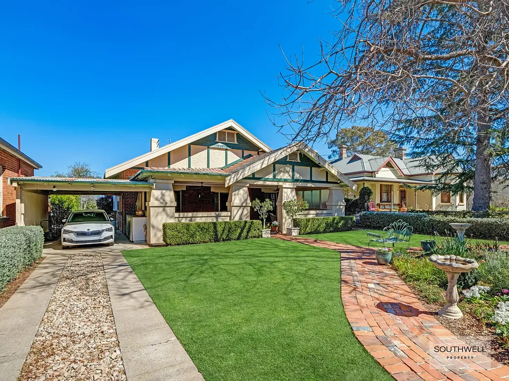 East Tamworth 4कमरा Timeless Elegance and Magnificent Park Views